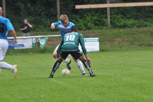 开云电竞平台-足球战术多样化提升比赛精彩度，足球比赛技战术的运用和分析