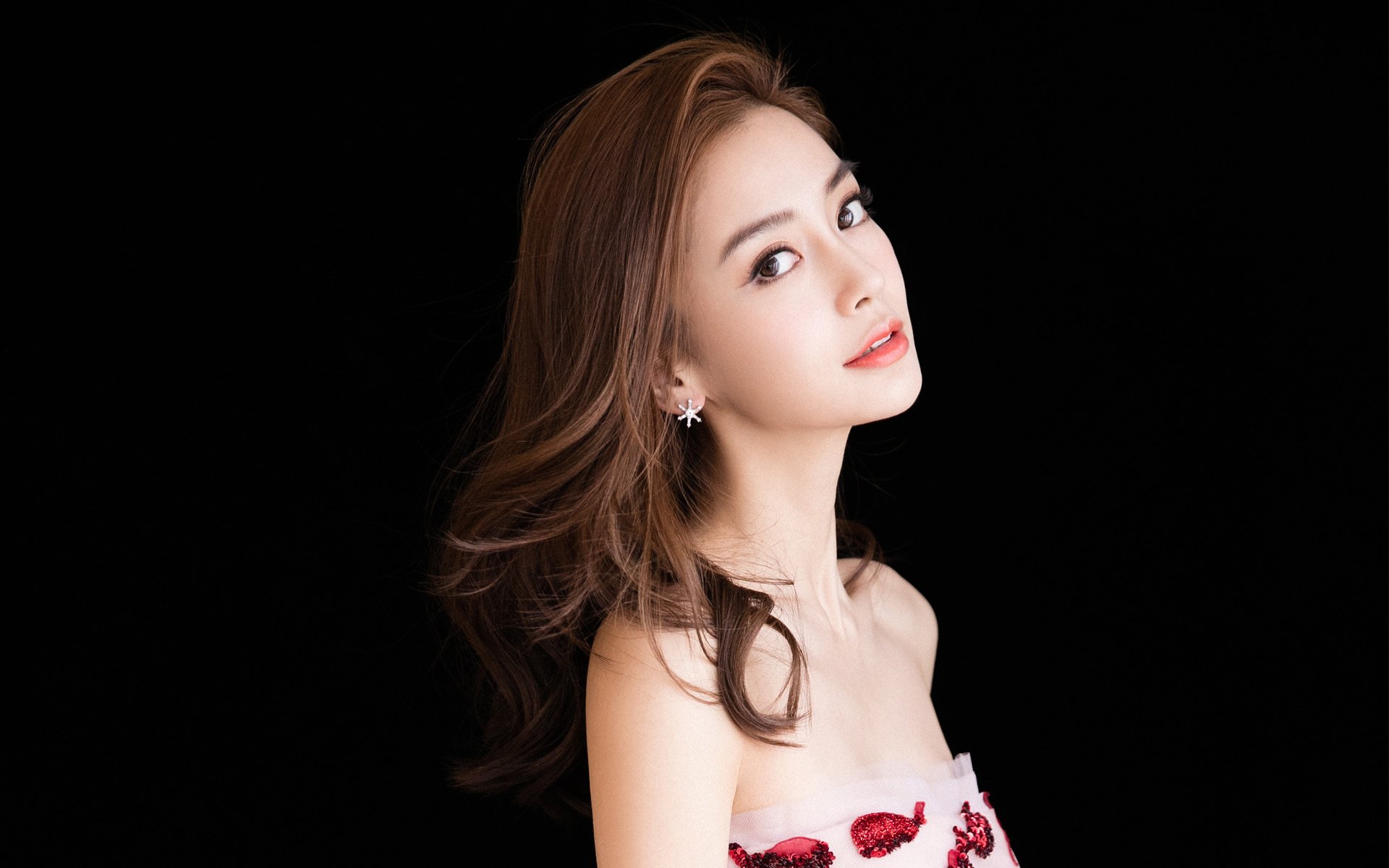 开云全站-伊朗男篮在亚洲预赛中拼搏，期待奥运会突破，伊朗队男篮