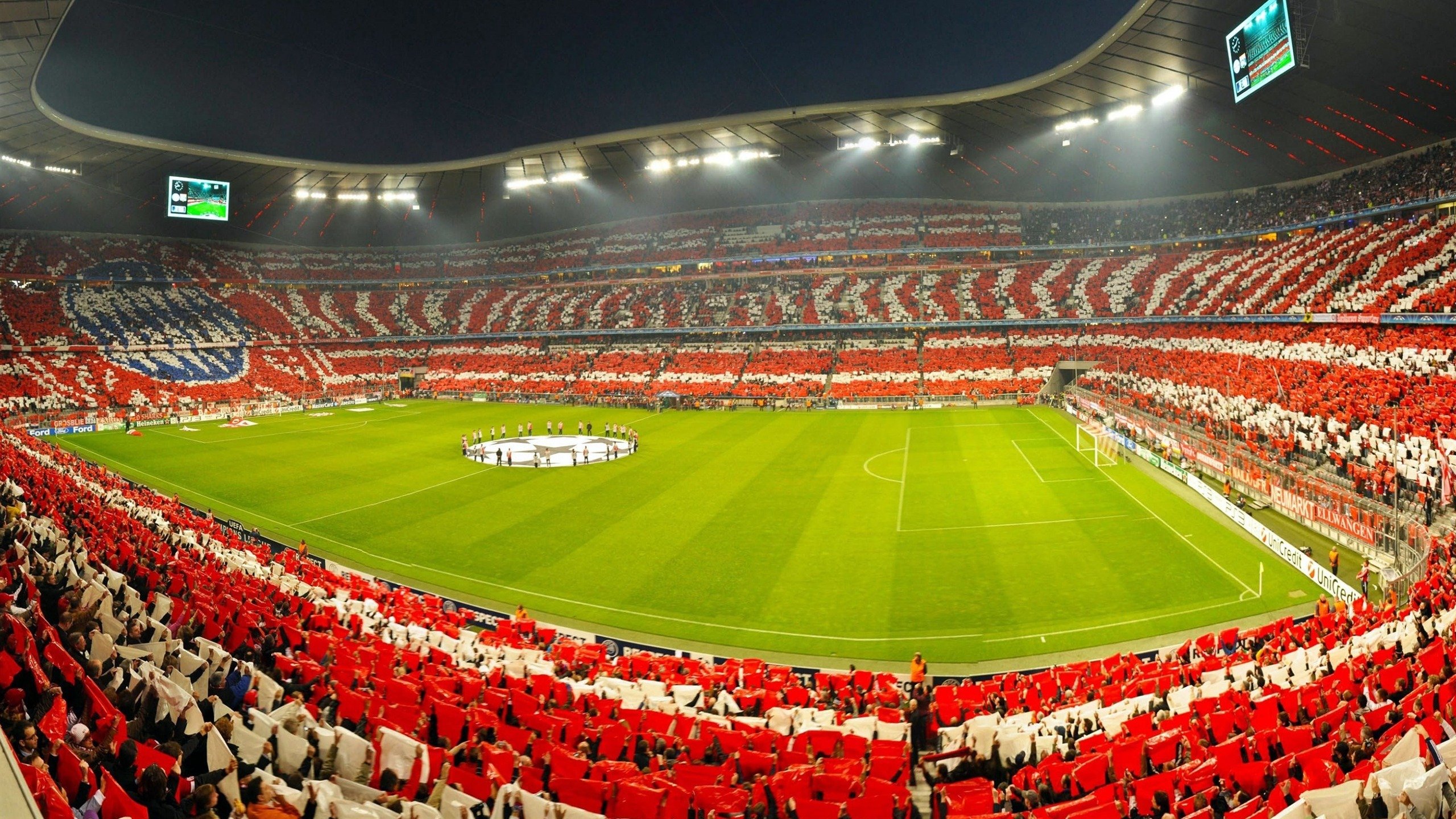 拜仁控场能力强劲，德甲榜首地位稳固，德甲拜仁首发人员